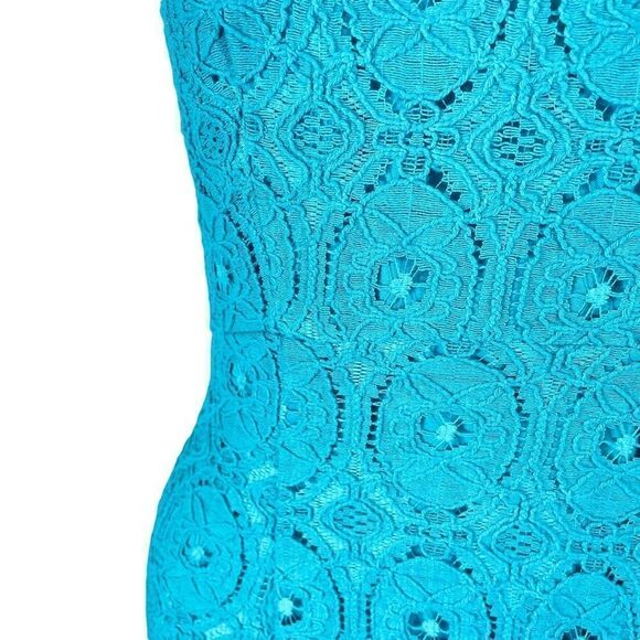 Crystal Doll Sleeveless Lace Dress - Picture 3 of 9